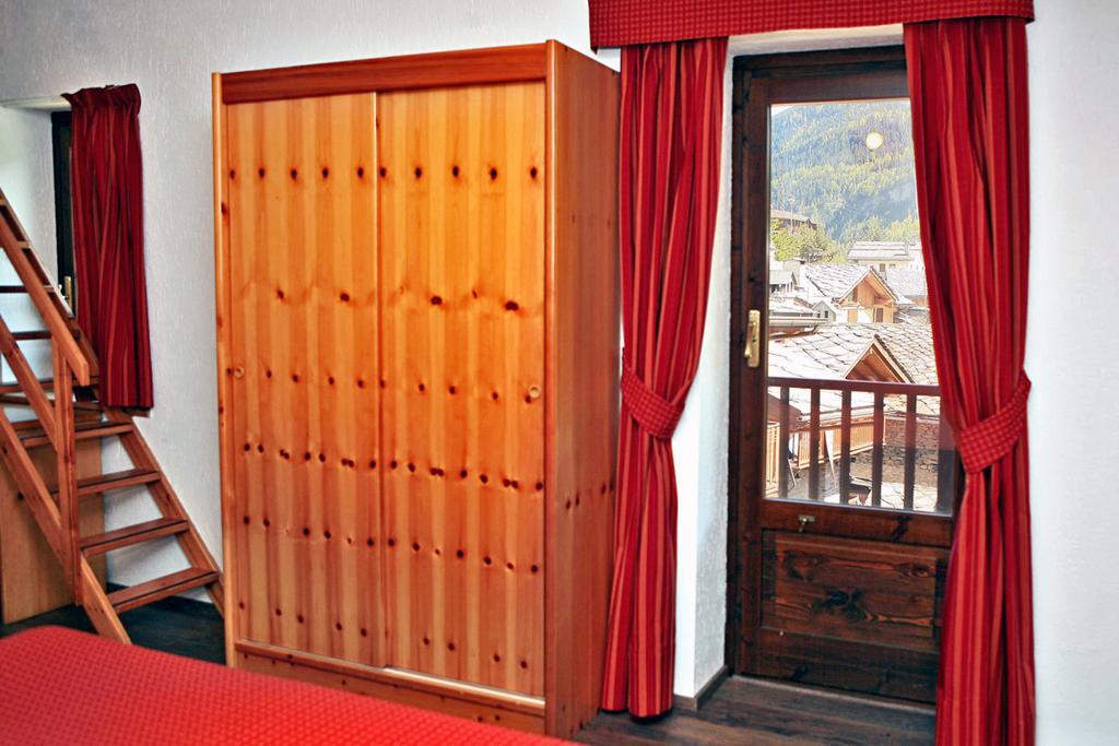 Albergo Le Marmotte Pré-Saint-Didier Exterior photo