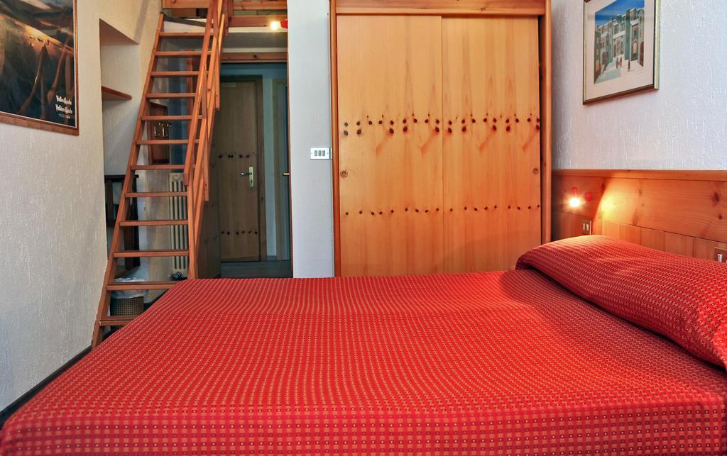 Albergo Le Marmotte Pré-Saint-Didier Exterior photo